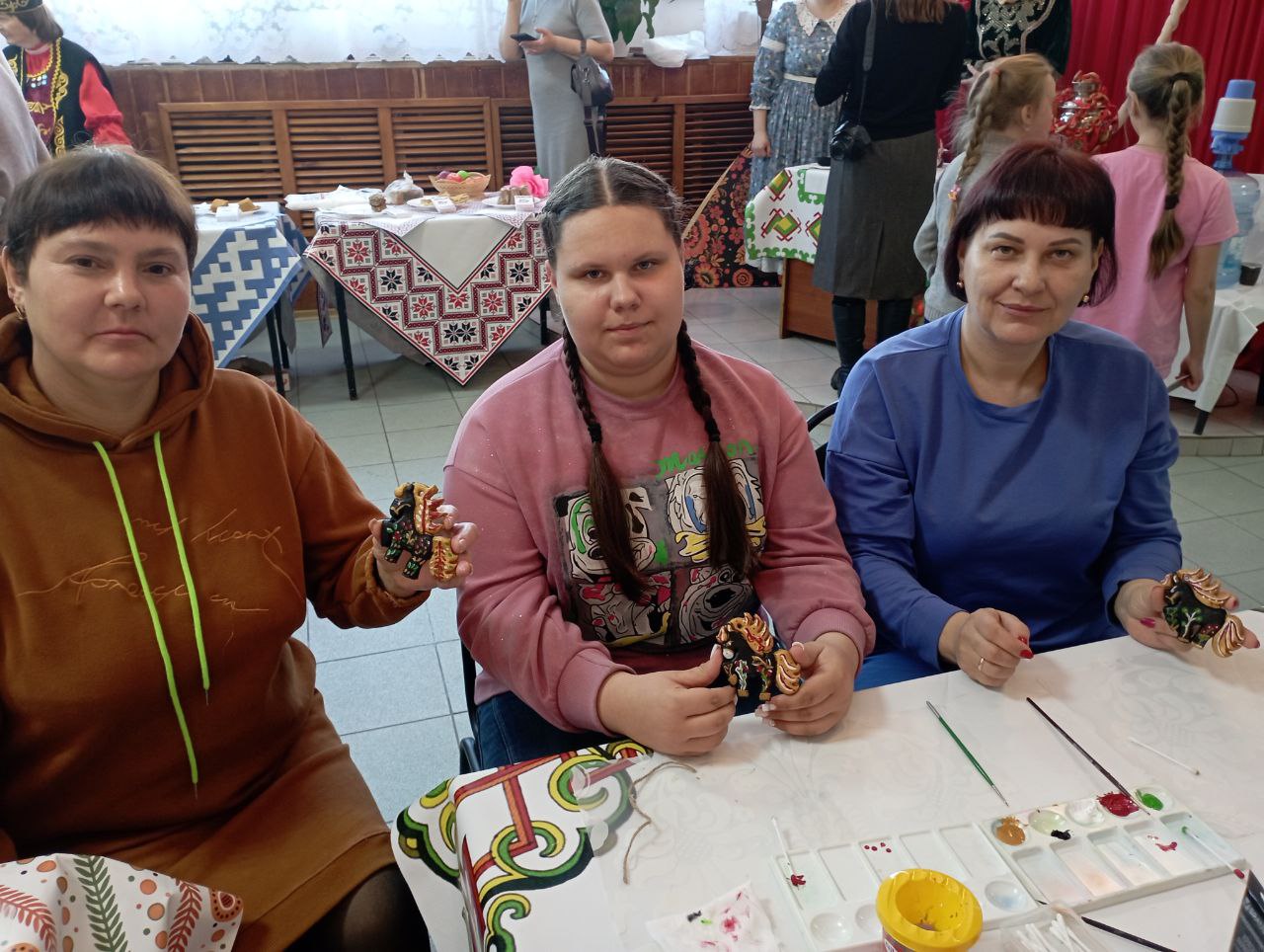 В селе Возжаевка долголеты приняли участие в праздничных мероприятиях открытия Года единства народов России