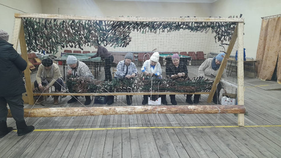 своих не бросаем.png