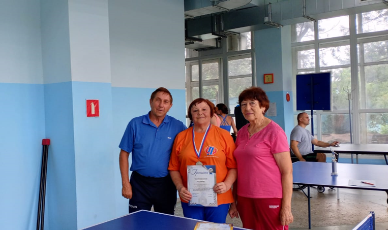 занятий теннисом – 60+.png