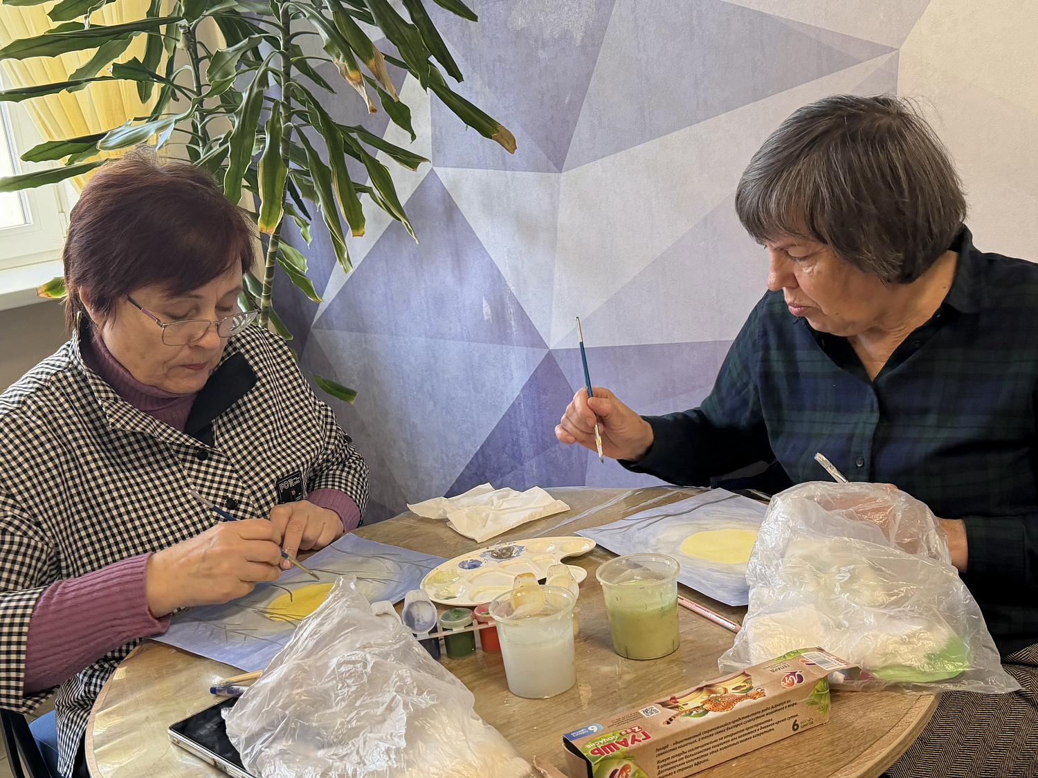 Мастер-класс зимний пейзаж «Снегири»: творчество как путь к здоровью и активному долголетию