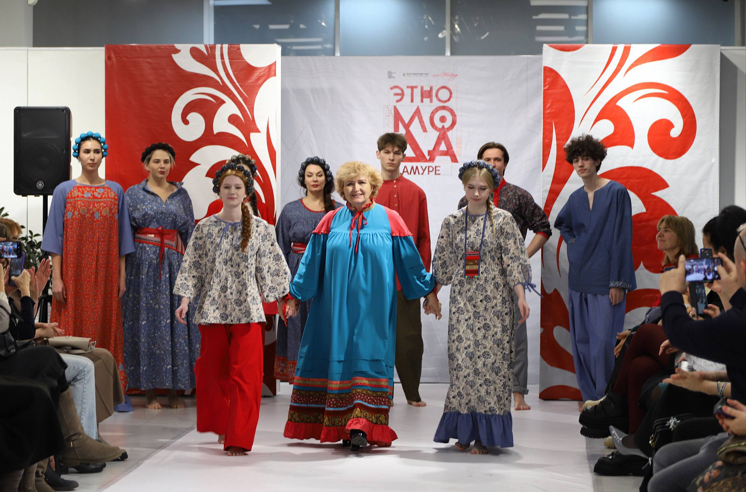 Амурские долголеты приняли участие в Fashion-проекте «ЭТНО-МОДА на Амуре»