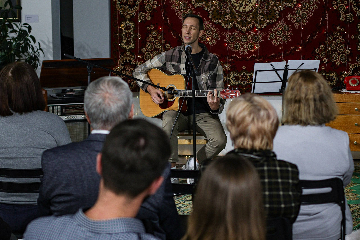 Долголеты с семьями побывали в «Ночи искусств»