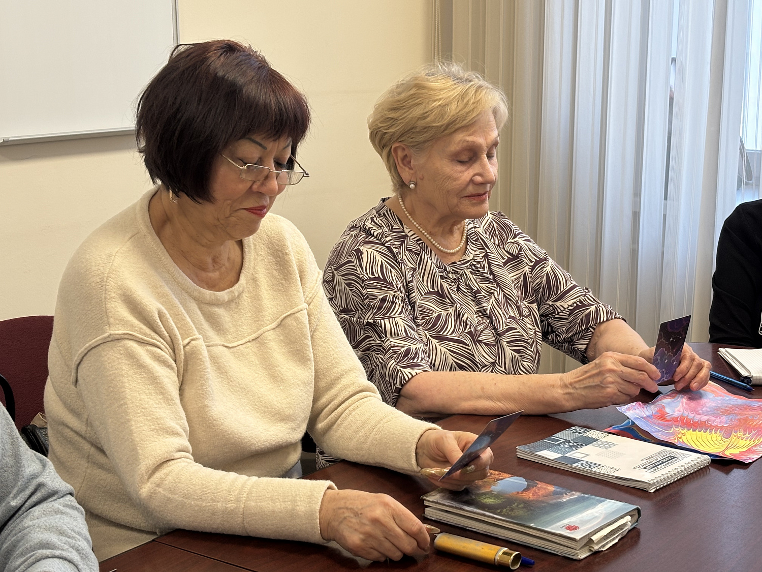 Амурские долголеты раскрывают свои ресурсы с помощью метафорических карт