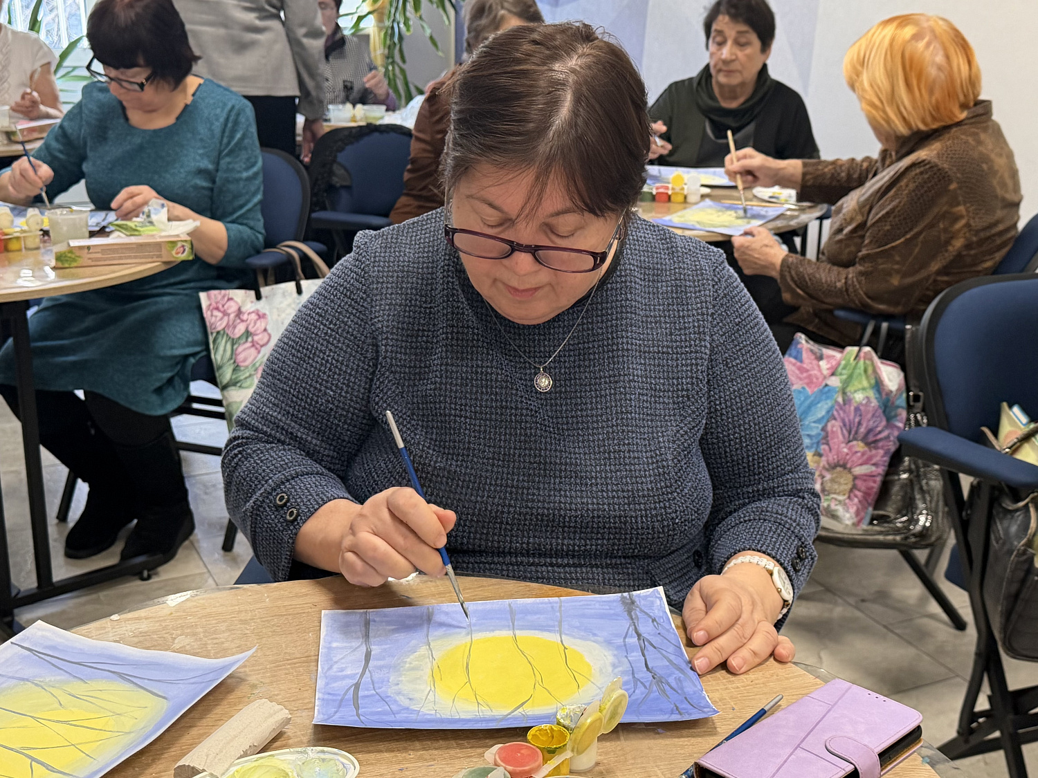 Мастер-класс зимний пейзаж «Снегири»: творчество как путь к здоровью и активному долголетию