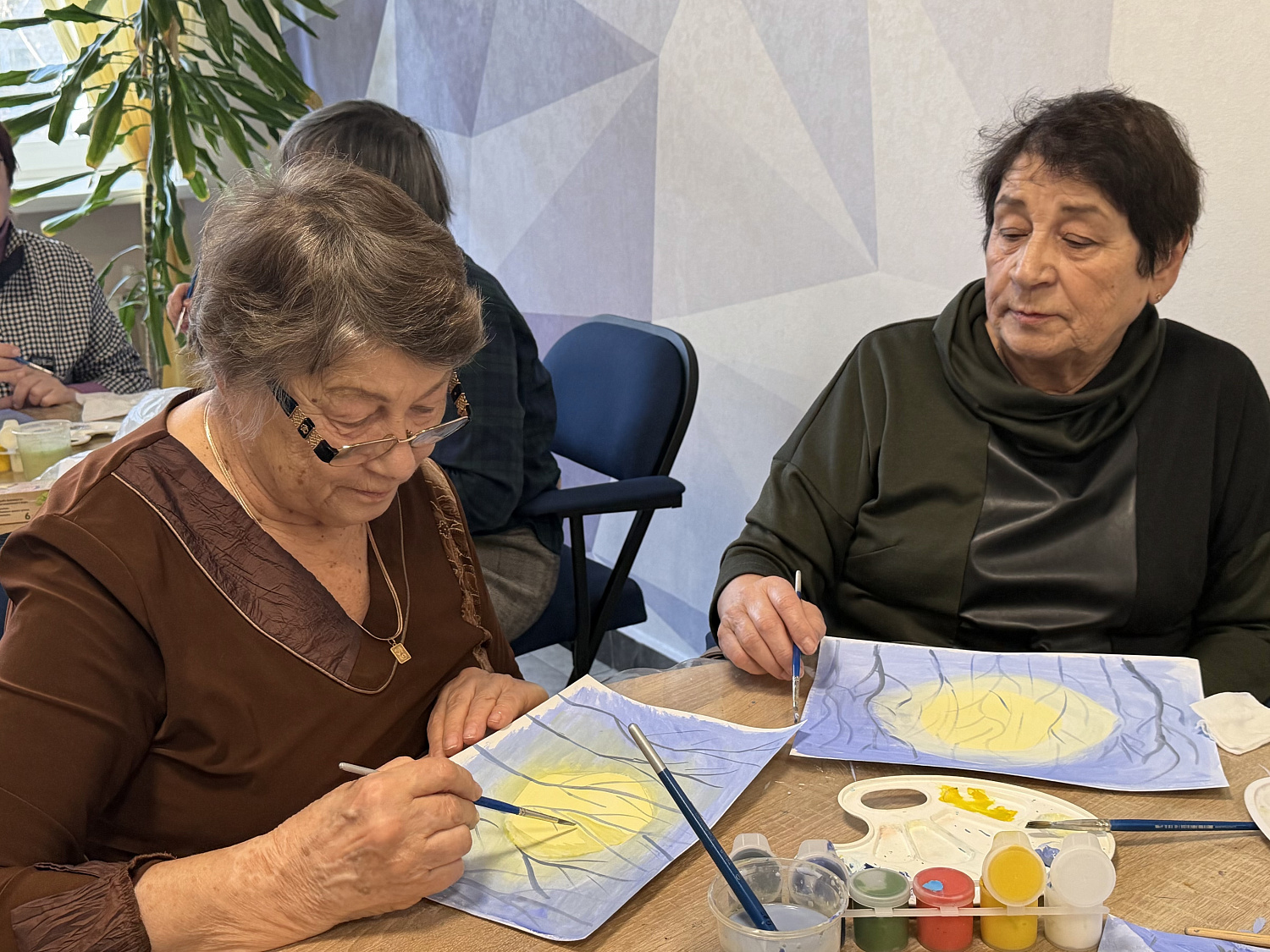 Мастер-класс зимний пейзаж «Снегири»: творчество как путь к здоровью и активному долголетию