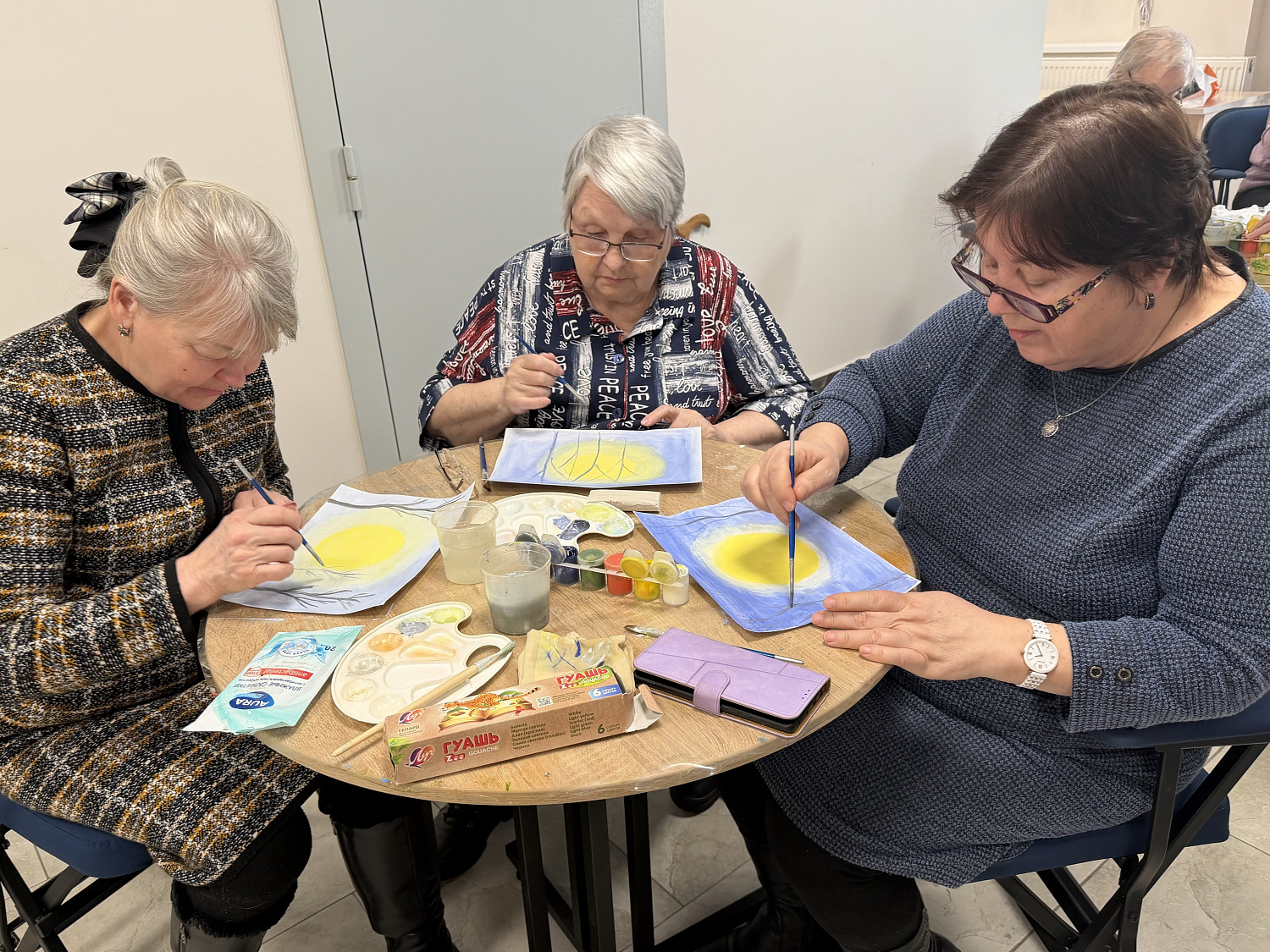 Мастер-класс зимний пейзаж «Снегири»: творчество как путь к здоровью и активному долголетию