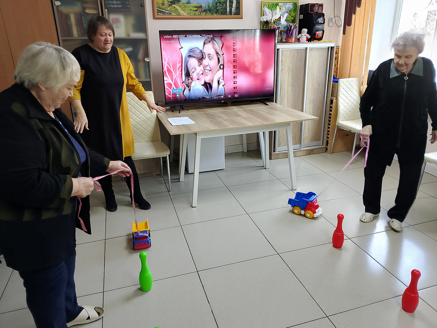 В День матери пожилые амурчанки получили море тепла и внимания